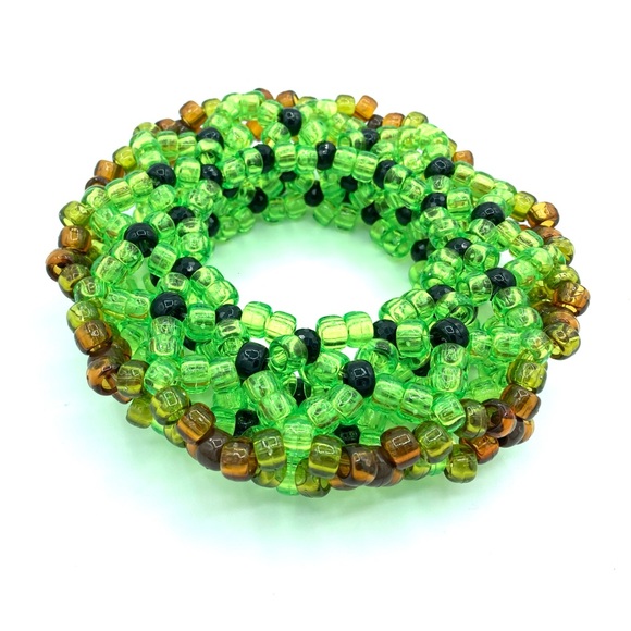 ❌SOLD❌🥝 Kiwi Glow Kandi Cuff - Picture 5 of 12